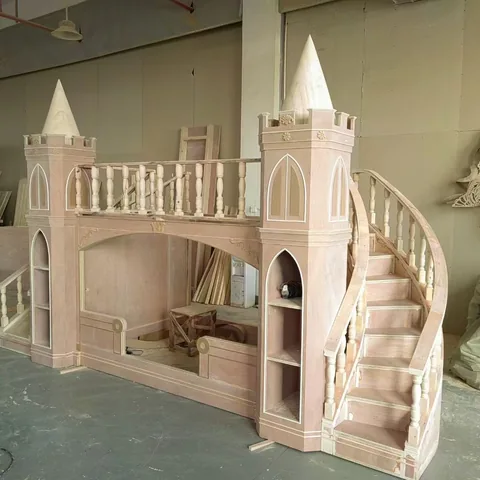 Castle bed fabrication · Workshop photo 5