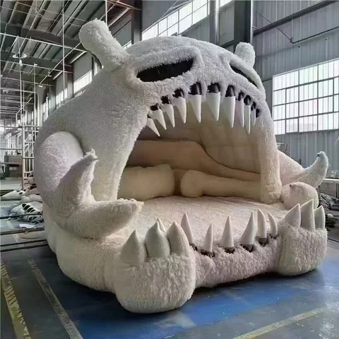 Creature-shaped upholstered beds · Workshop photo 2